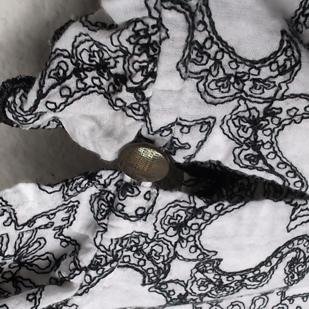 Anthroplogie Ruffled Lace Blouse Women's L Black White Shirt Top - Picture 12 of 16